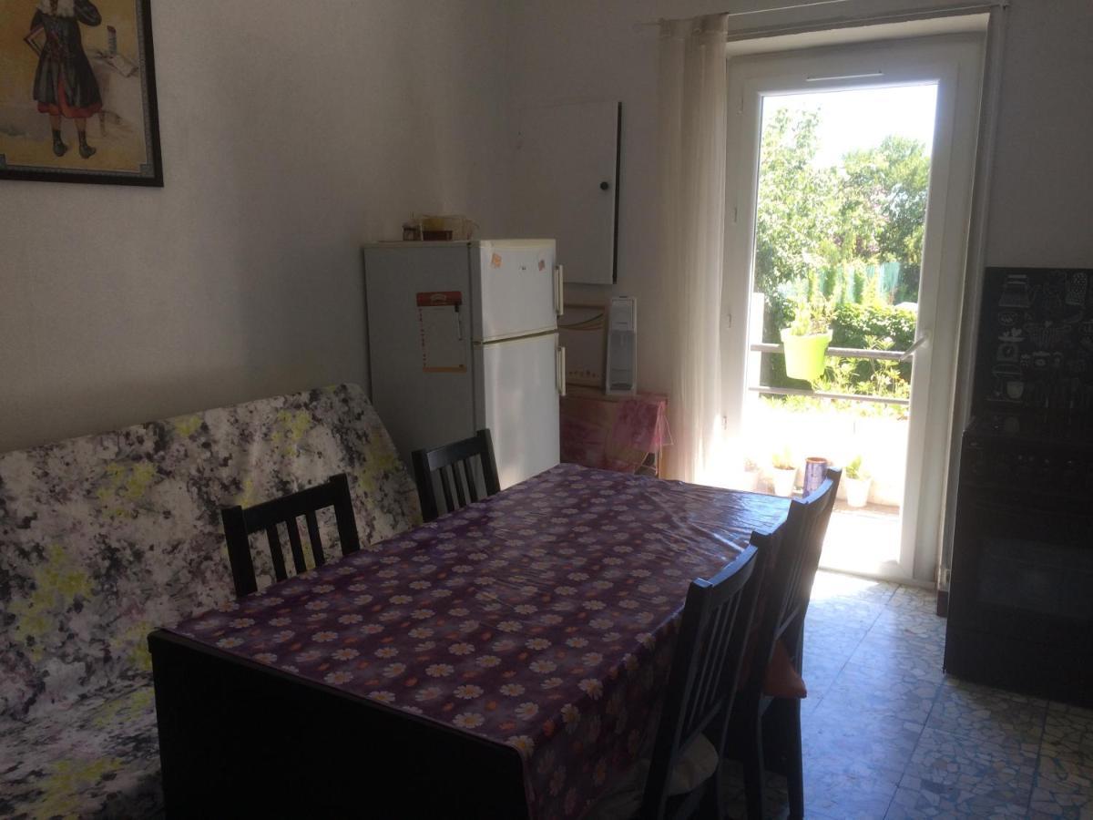 Appartement Sur Sommieres Jusqu'A 6 Personnes ภายนอก รูปภาพ